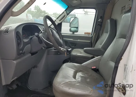 2006 Ford Econoline E350 Super Duty Cutaway Van из США, поврежденный, VIN 1FDWE35L66HB11044